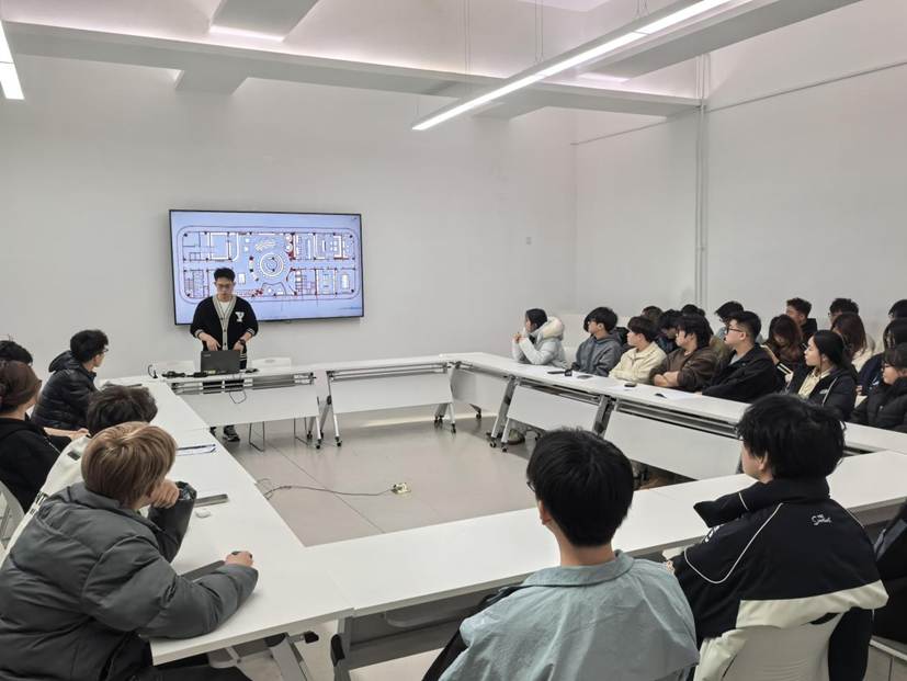 641aace6eeb1737702142275a77790b