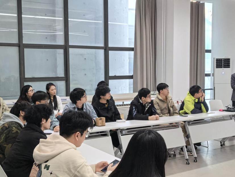 c6c704027327e9a2b33597ee4c04eea